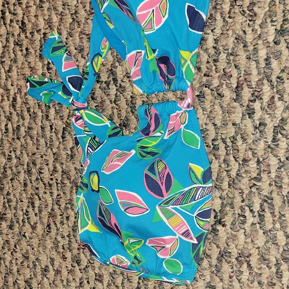 NWOT Aerie bright blue bikini top w/leaf design